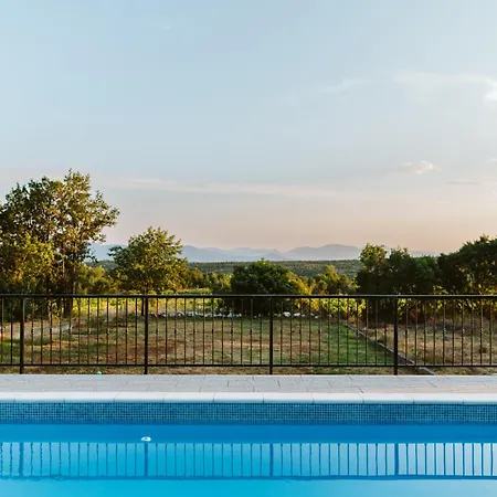 בית נופש Olives Garden *